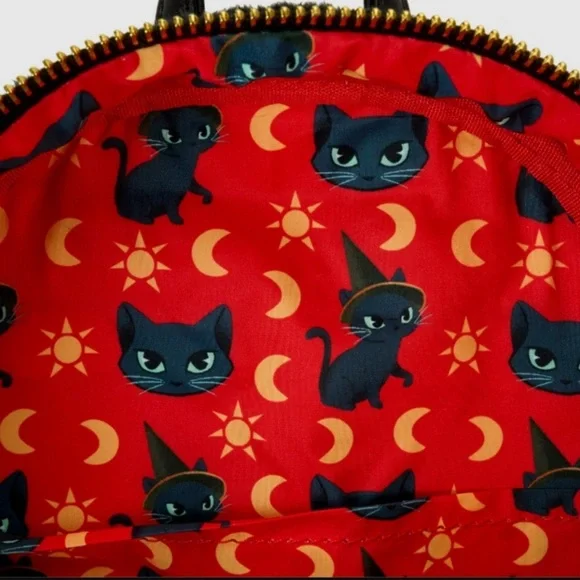 Loungefly Hocus Pocus Exclusive Binx Costume Light Up Glow Mini Backpack - Picture 5 of 5